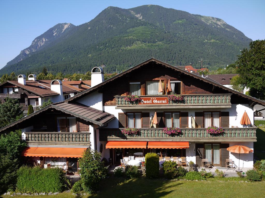 Hotel Garni Brunnthaler Garmisch-Partenkirchen Exterior foto